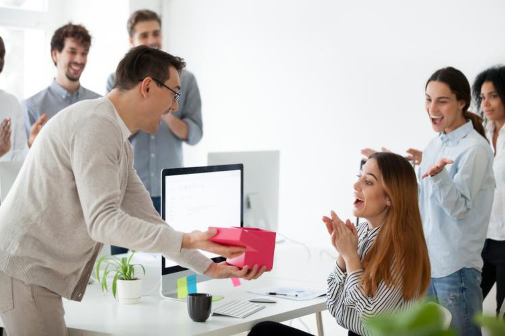 Quà Tặng Tri Ân Khách Hàng, Đối Tác, Nhân Viên Độc Đáo Nhất