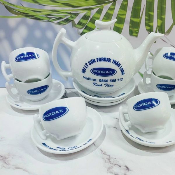 Bộ ấm chén quà tặng là gì