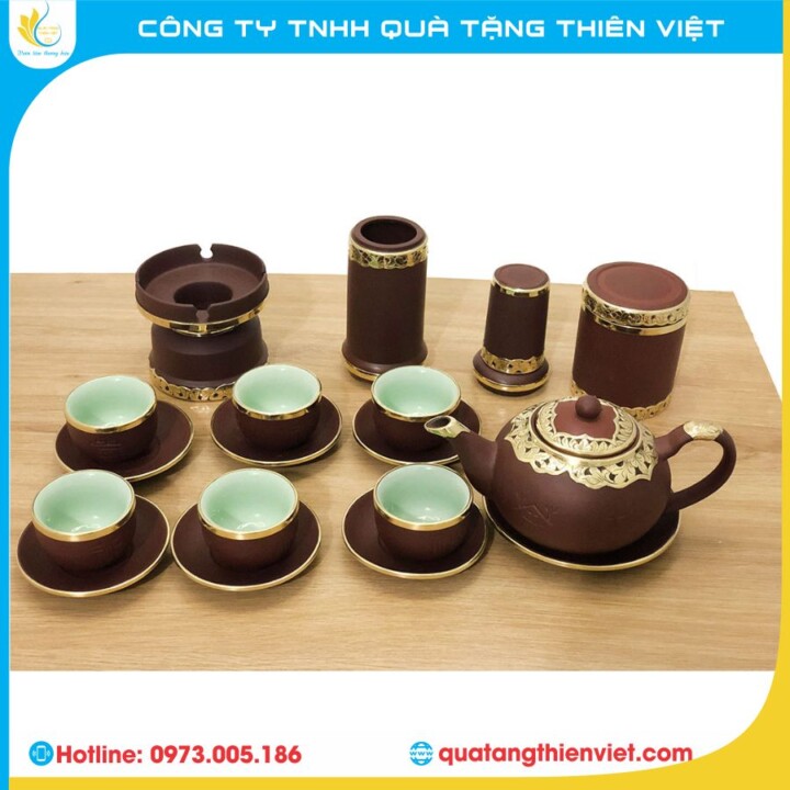 Ấm chén bát tràng in logo tại Nghệ An