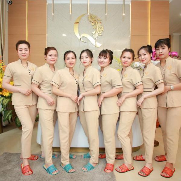 Đồng phục kỹ thuật viên spa