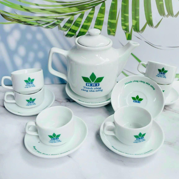 Lợi ích của việc in logo lên ấm trà làm quà tặng doanh nghiệp