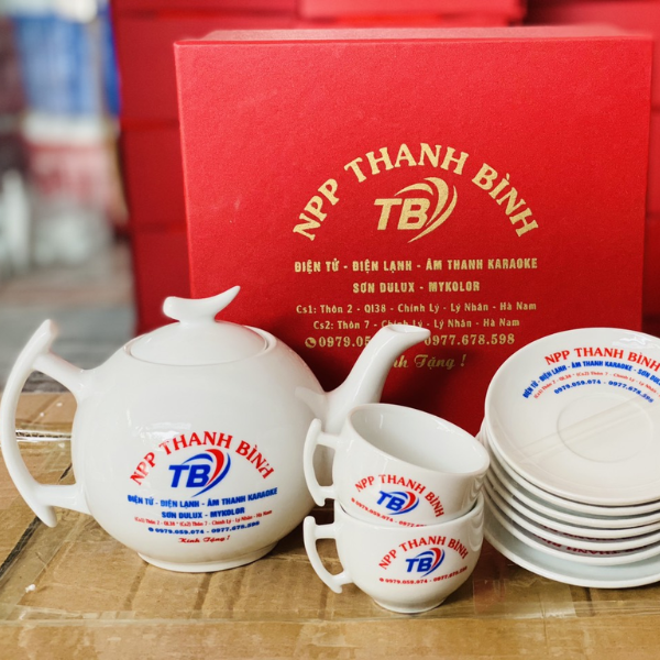 Ưu điểm khi đặt ấm chén in logo tại xưởng Quà Tặng Thiên Việt