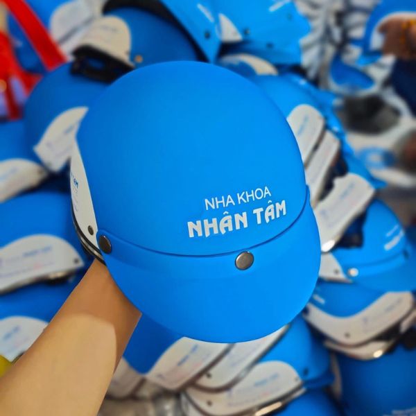 Địa chỉ làm mũ bảo hiểm theo yêu cầu uy tín