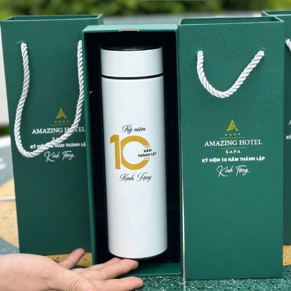 Ưu điểm của bình giữ nhiệt in logo làm quà Tết