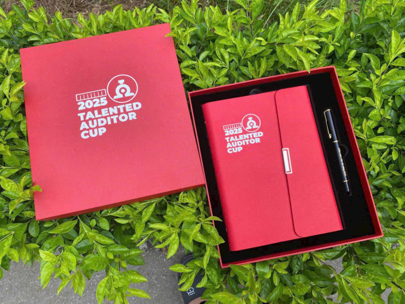 Tại sao doanh nghiệp nên tặng quà Tết cho công nhân viên