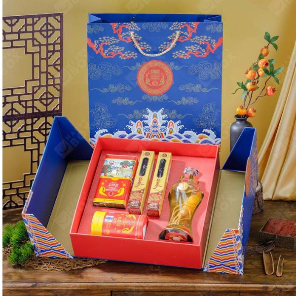 Gợi ý chọn quà Tết công ty theo đối tượng