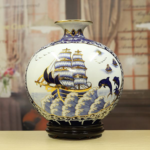 Quy trình sản xuất bình hút tài lộc tại Quà Tặng Thiên Việt