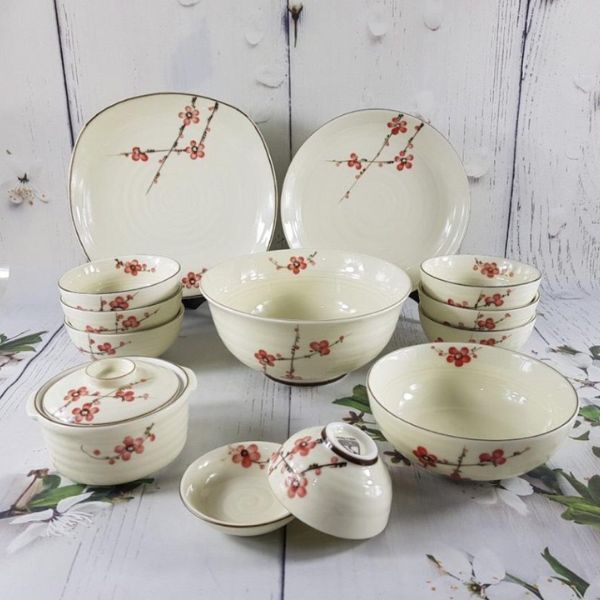 Đặc điểm nổi bật của bộ bát đĩa in logo