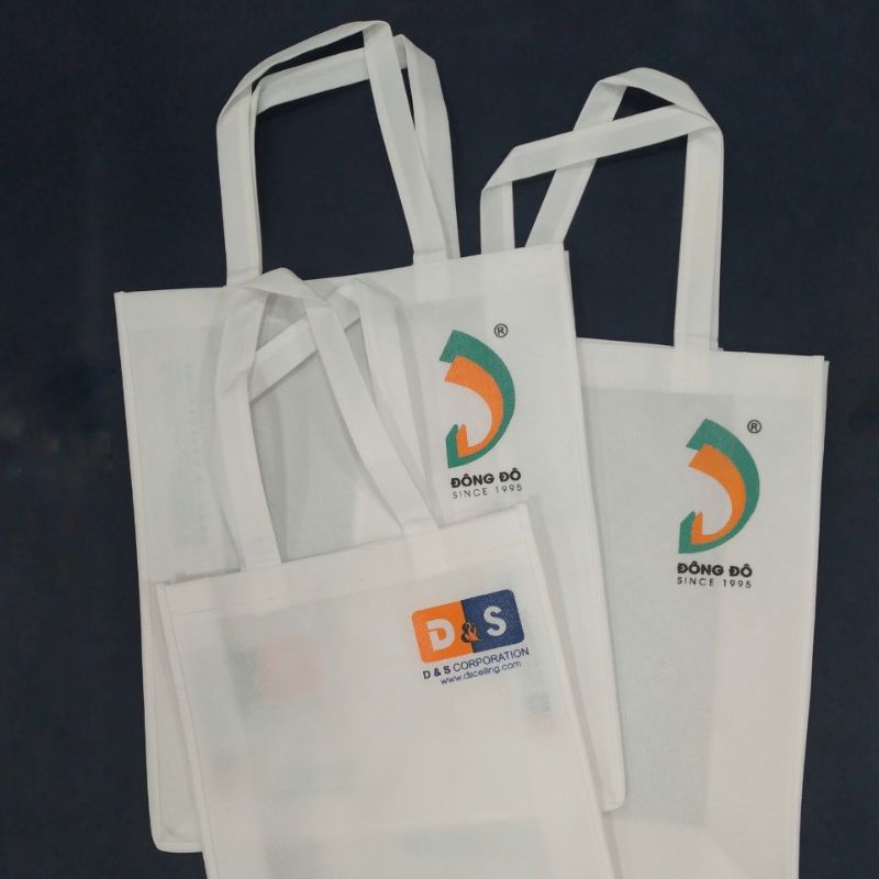 Đặt túi vải không dệt in logo theo yêu cầu tại Quà Tặng Thiên Việt