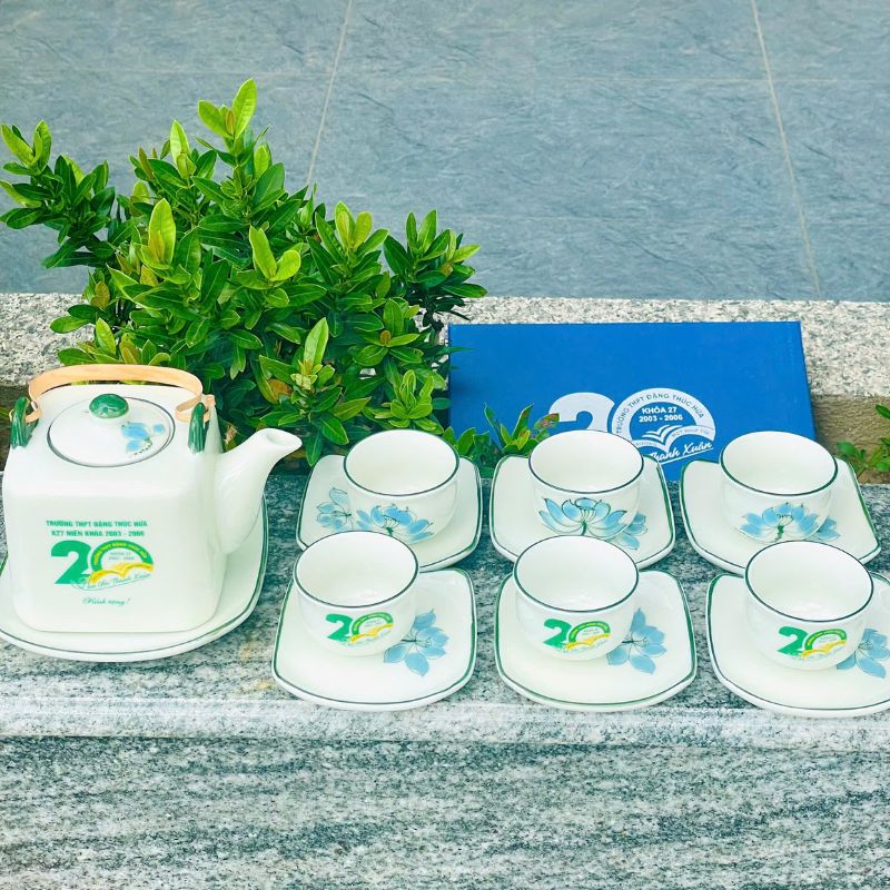 Làm sao để nhận báo giá ấm chén in logo chính xác